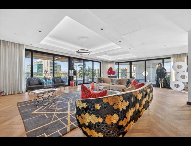 6 BEDROOM PENTHOUSE FOR SALE IN CAPE TOWN CITY CENTRE